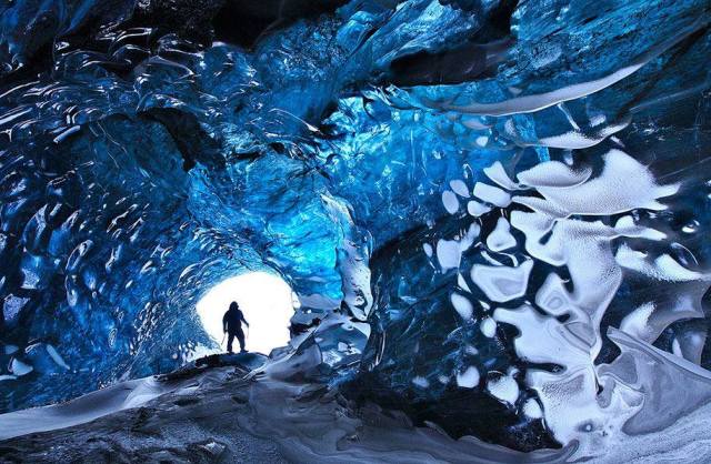 IcelandIceCave