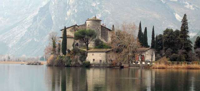 italianmountaincastle